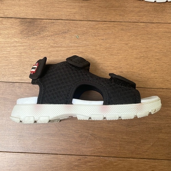 Hunter Kids' Mesh travel Sandals open toe Velcro straps black UK 12/US13 - Picture 10 of 11